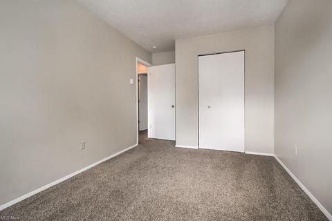 129 Potomac Dr, Elyria, OH 44035 photo 11