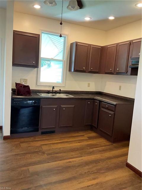 357 E 4th St, Ashland, OH 44805 photo 8