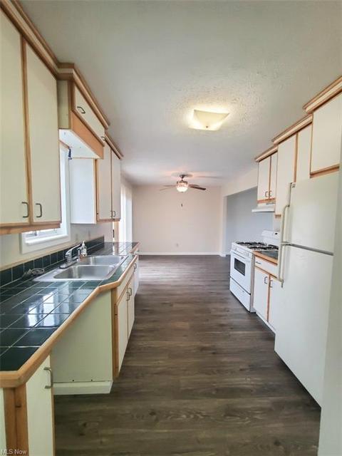 9882 Short Dr, Windham, OH 44288 photo 25