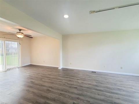 9882 Short Dr, Windham, OH 44288 photo 16