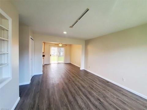 9882 Short Dr, Windham, OH 44288 photo 12
