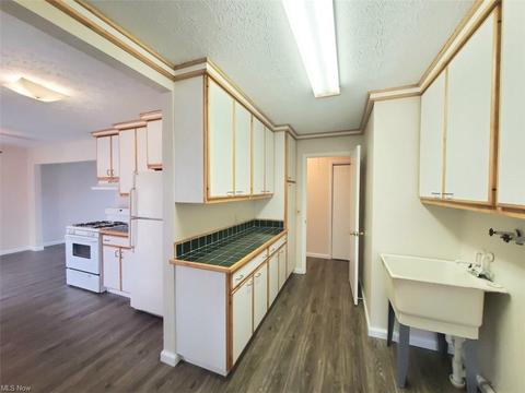 9882 Short Dr, Windham, OH 44288 photo 23