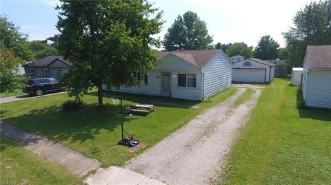 9888 Short Dr, Windham, OH 44288 photo 2