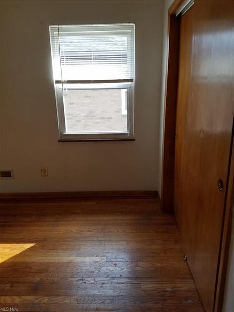5985 Ridge Rd, Parma, OH 44129 photo 10