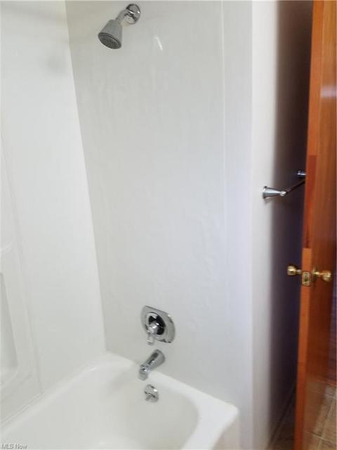 5985 Ridge Rd, Parma, OH 44129 photo 12