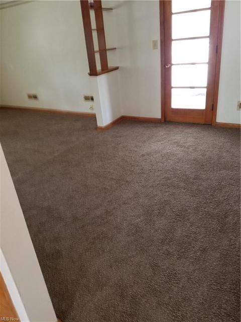 5985 Ridge Rd, Parma, OH 44129 photo 5