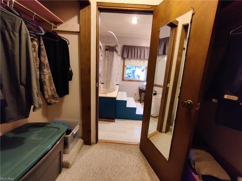 1060 Bruce Rd, Akron, OH 44306 photo 7