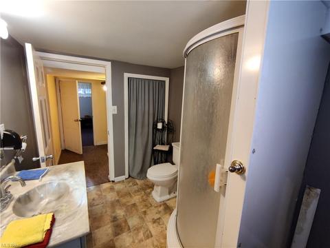 1060 Bruce Rd, Akron, OH 44306 photo 19