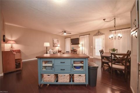 111 Pyrite Ct, Berea, OH 44017 photo 3