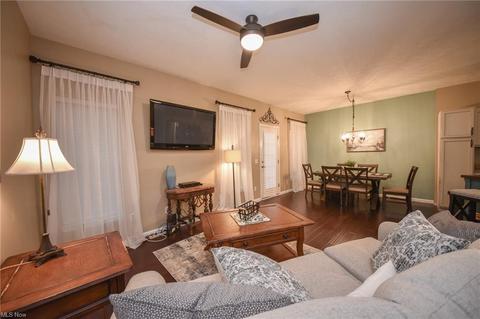 111 Pyrite Ct, Berea, OH 44017 photo 7