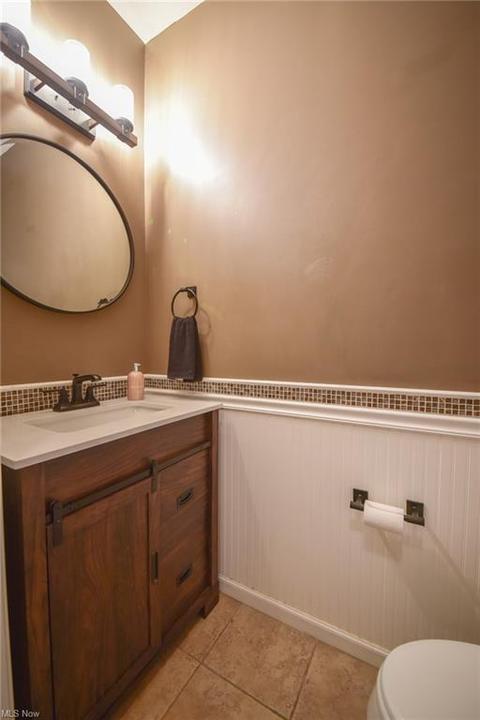 111 Pyrite Ct, Berea, OH 44017 photo 8