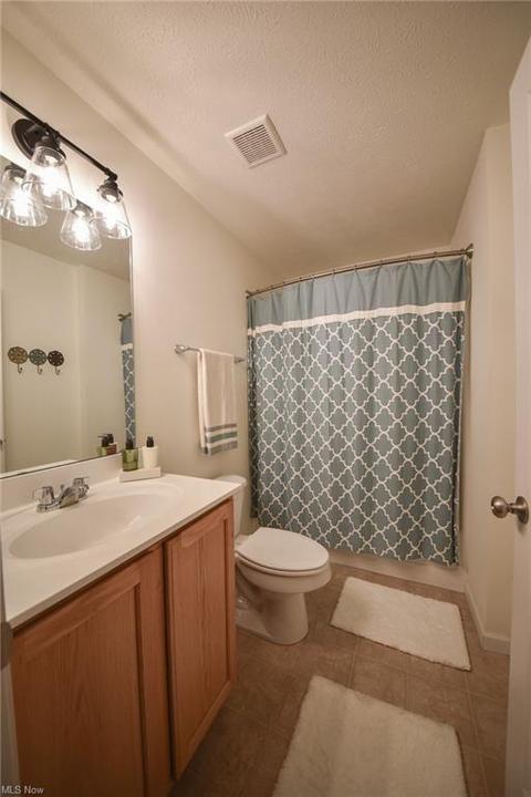 111 Pyrite Ct, Berea, OH 44017 photo 10