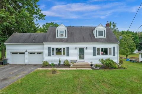 1026 Garrison Rd, Ashtabula, OH 44004 photo 3