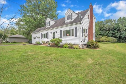 1026 Garrison Rd, Ashtabula, OH 44004 photo 2
