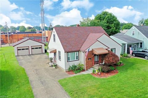 985 Garfield St, Struthers, OH 44471 photo 3