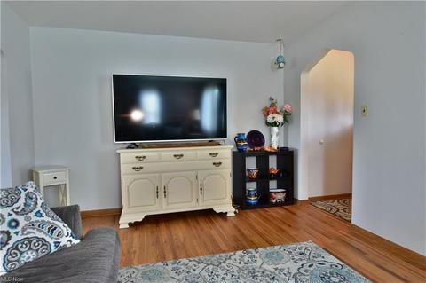 985 Garfield St, Struthers, OH 44471 photo 13