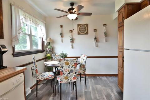985 Garfield St, Struthers, OH 44471 photo 7