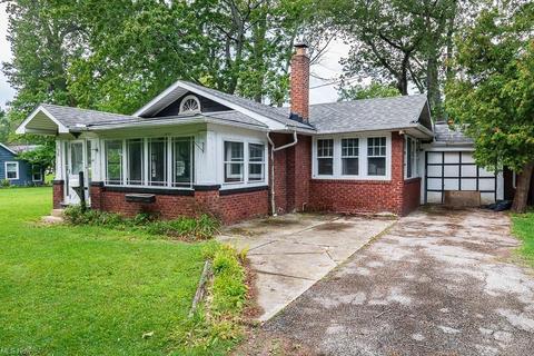 100 E 238th St, Euclid, OH 44123 photo 1