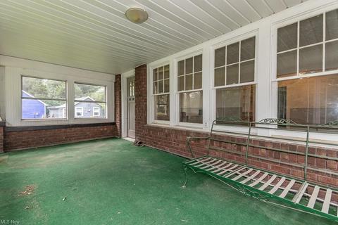100 E 238th St, Euclid, OH 44123 photo 3
