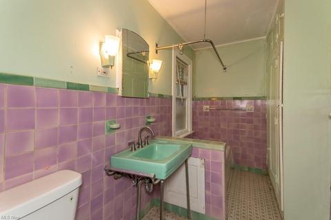 100 E 238th St, Euclid, OH 44123 photo 12
