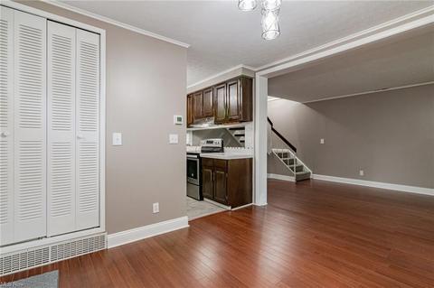 10 Valley Forge Ln, Elyria, OH 44035 photo 5