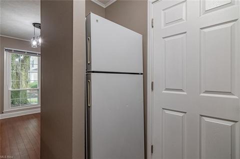 10 Valley Forge Ln, Elyria, OH 44035 photo 9