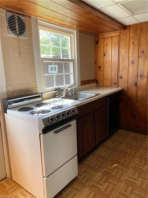 7706 Sanborn Rd, Ashtabula, OH 44004 photo 21