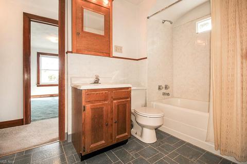 1716 E 34th St, Lorain, OH 44055 photo 18