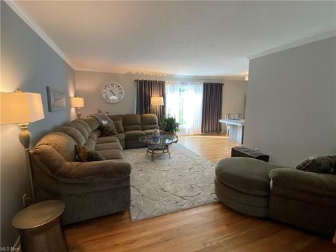 136 Nottingham Dr, Elyria, OH 44035 photo 17