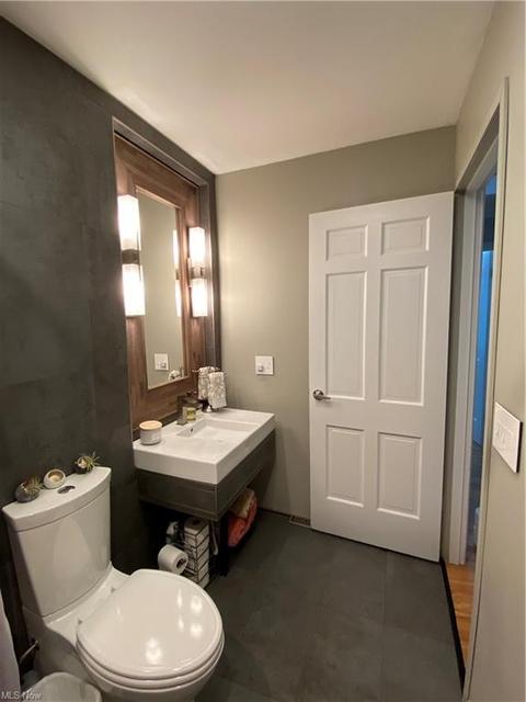 136 Nottingham Dr, Elyria, OH 44035 photo 22
