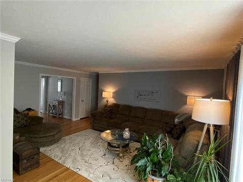 136 Nottingham Dr, Elyria, OH 44035 photo 16