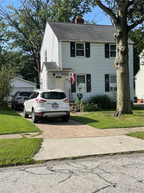 5207 Maplecrest Dr, Parma, OH 44134 photo 3