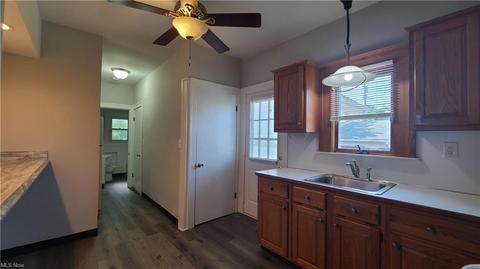 150 E 220th St, Euclid, OH 44123 photo 8