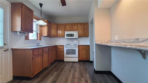 150 E 220th St, Euclid, OH 44123 photo 12