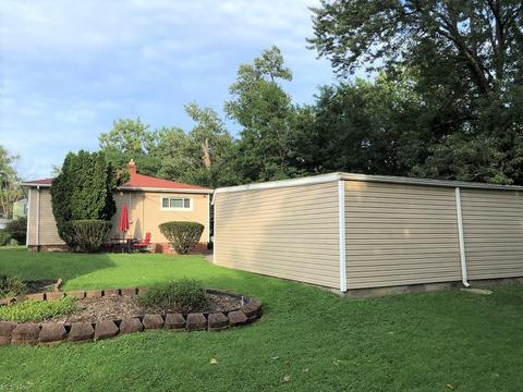 5340 Cato St, Maple Heights, OH 44137 photo 3