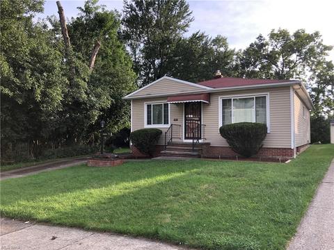 5340 Cato St, Maple Heights, OH 44137 photo 1