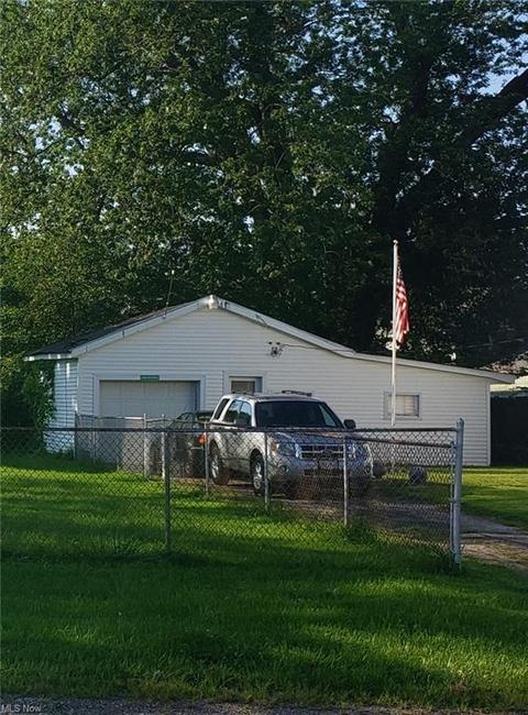 635 W 36th St, Ashtabula, OH 44004 photo 23
