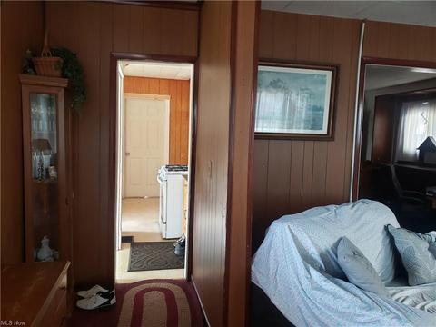 635 W 36th St, Ashtabula, OH 44004 photo 4
