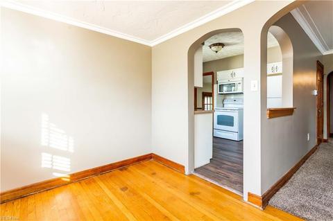 312 Denison Ave, Elyria, OH 44035 photo 9