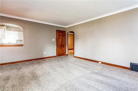 312 Denison Ave, Elyria, OH 44035 photo 4