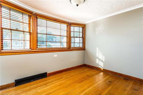 312 Denison Ave, Elyria, OH 44035 photo 8