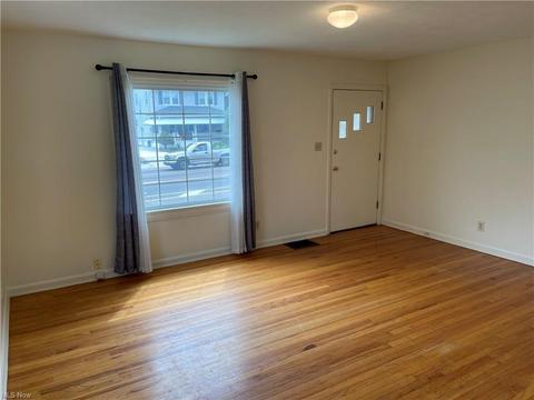 637 E Wilbeth Rd, Akron, OH 44306 photo 6