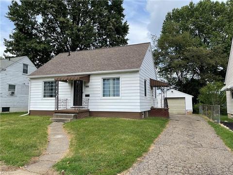 637 E Wilbeth Rd, Akron, OH 44306 photo 2