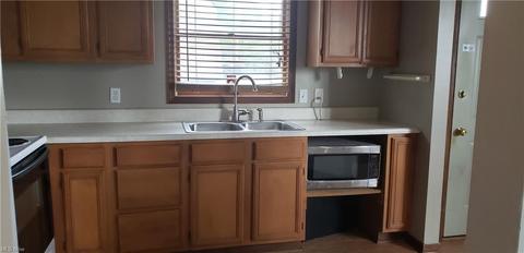 2013 4th St SE, Canton, OH 44707 photo 2