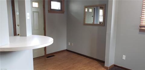 2013 4th St SE, Canton, OH 44707 photo 4