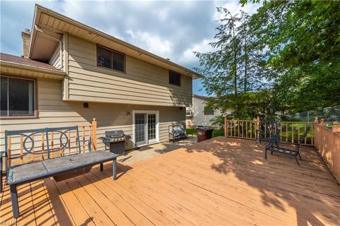 6809 Night Vis, Parma, OH 44129 photo 6
