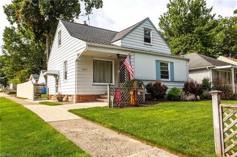 2803 Park Dr, Parma, OH 44134 photo 1