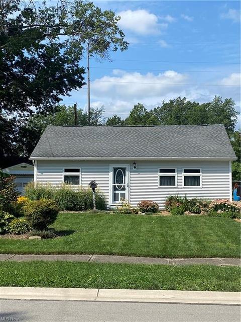 3950 Gregus Ave, Lorain, OH 44055 photo 2
