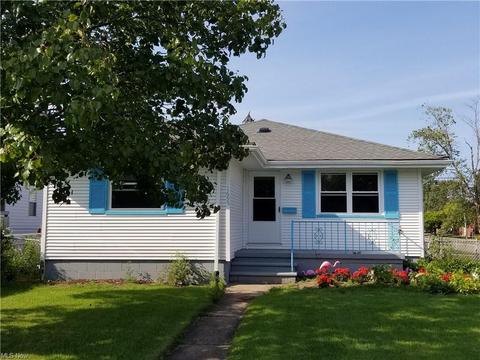1695 E 34th St, Lorain, OH 44055 photo 2