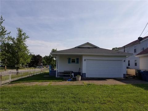 1695 E 34th St, Lorain, OH 44055 photo 4